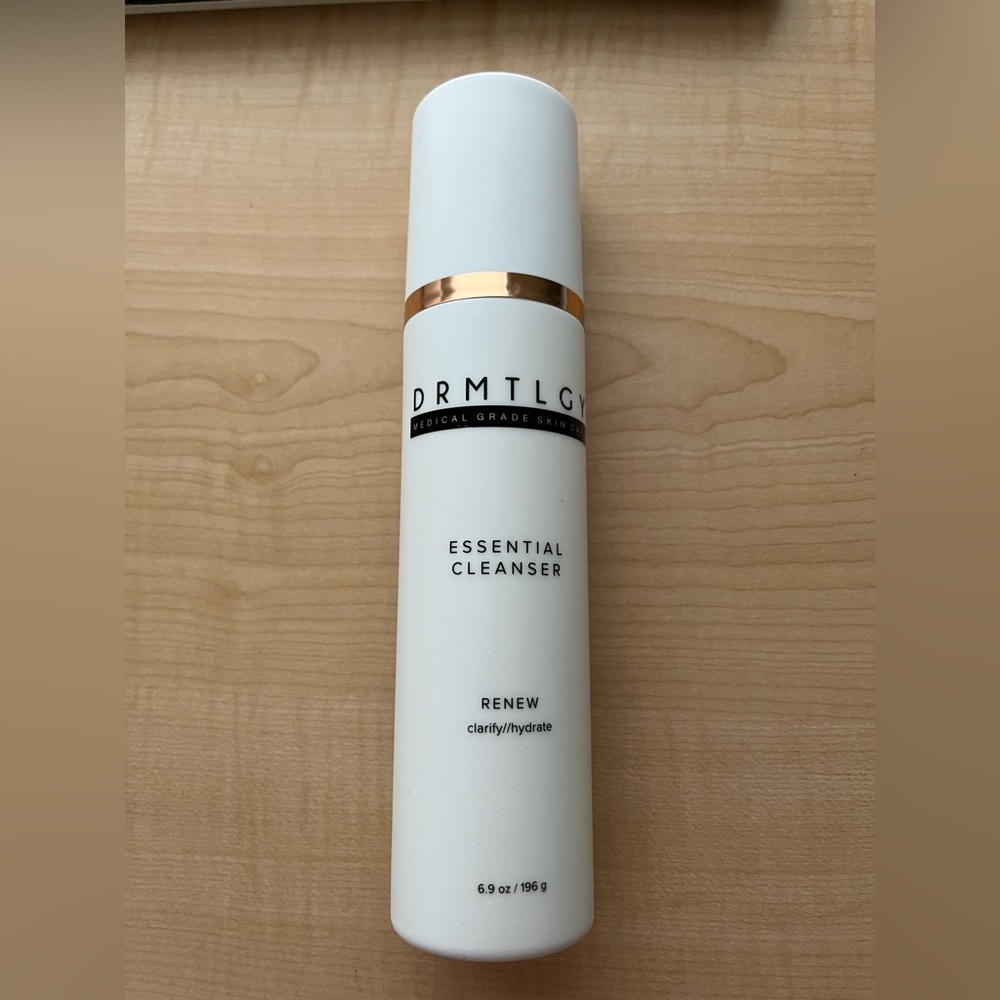 DRMTLGY Essential Cleanser- NEW